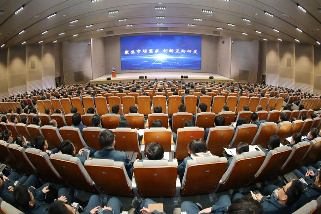 1月9日，山推啟動(dòng)正向研發(fā)流程